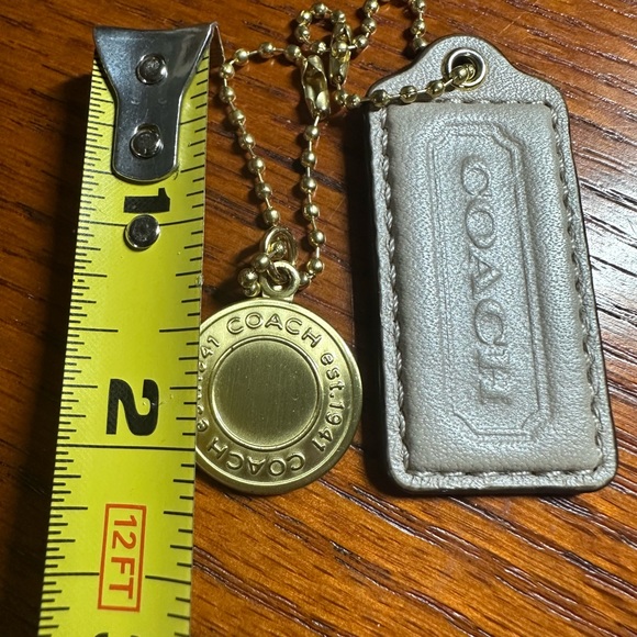 Coach Tan Leather Hang tag & Gold tone medallion hang tag - Picture 3 of 3